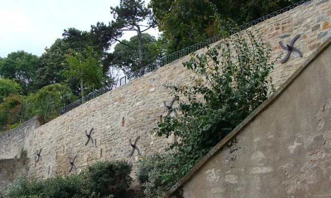 réaménagements du Jardin du Rosaire